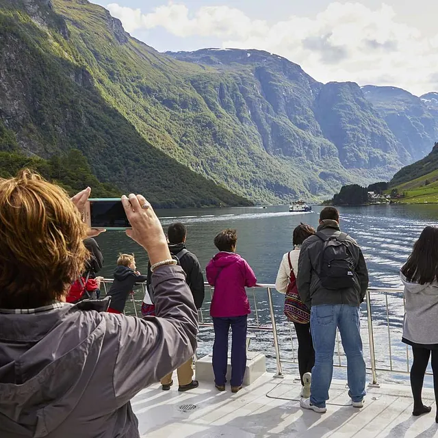 Electrical cruise through Nærøyfjorden