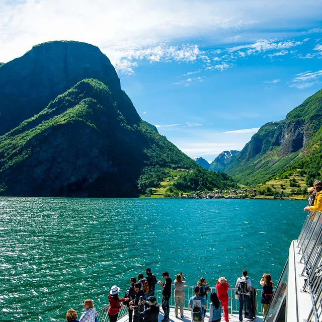 Electrical cruise in Nærøyfjorden